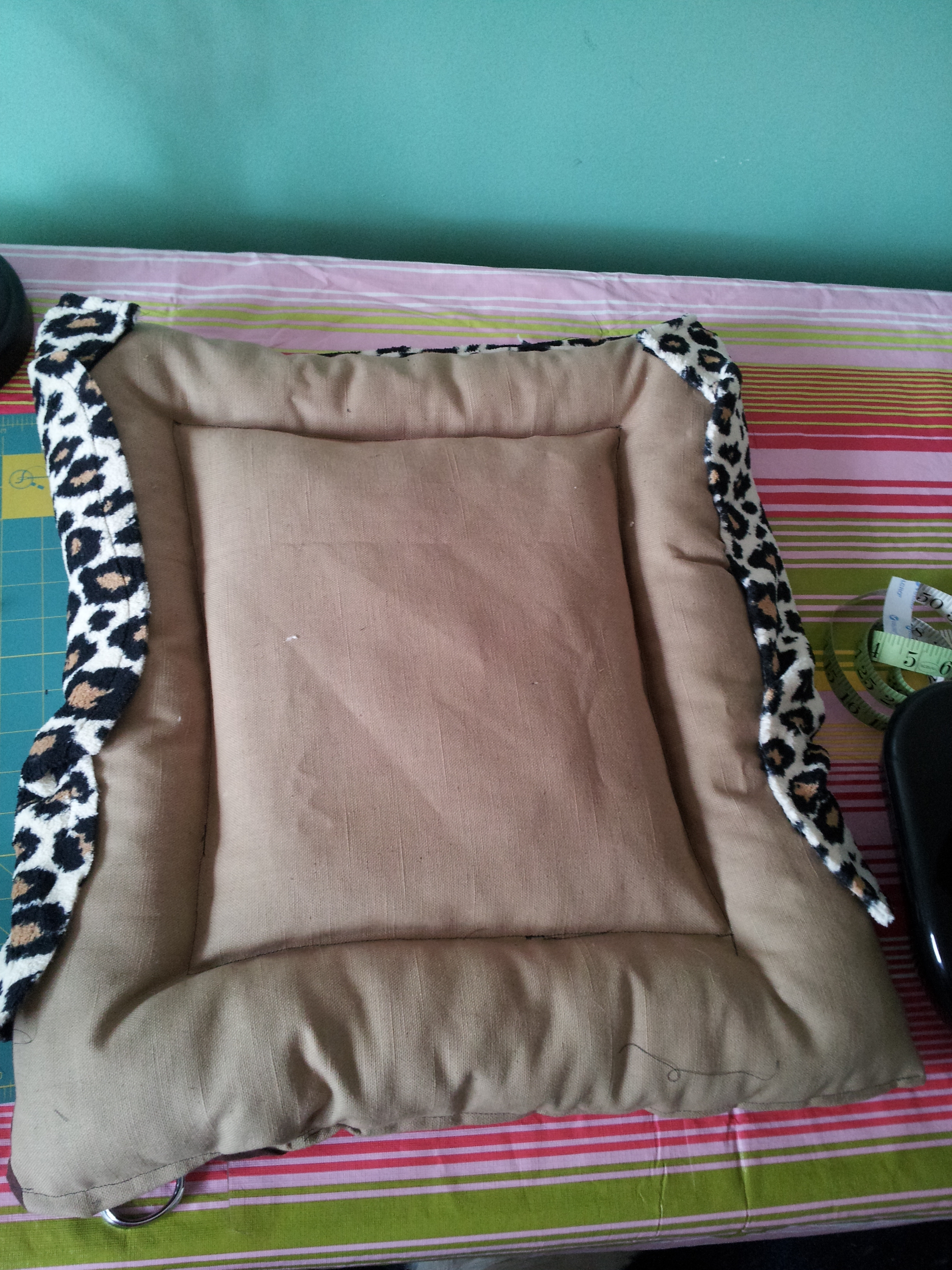 dog bed with blanket instrucable 1481.jpg