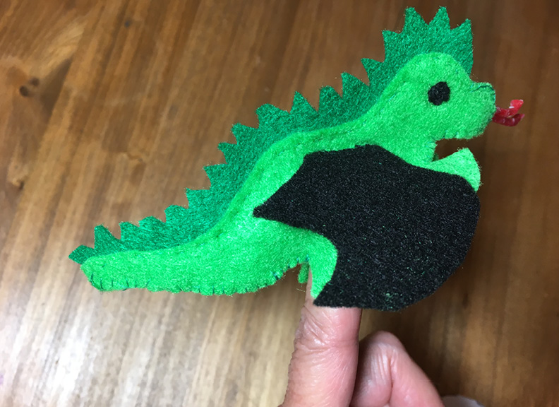 dragon_finger_puppet_6.jpg