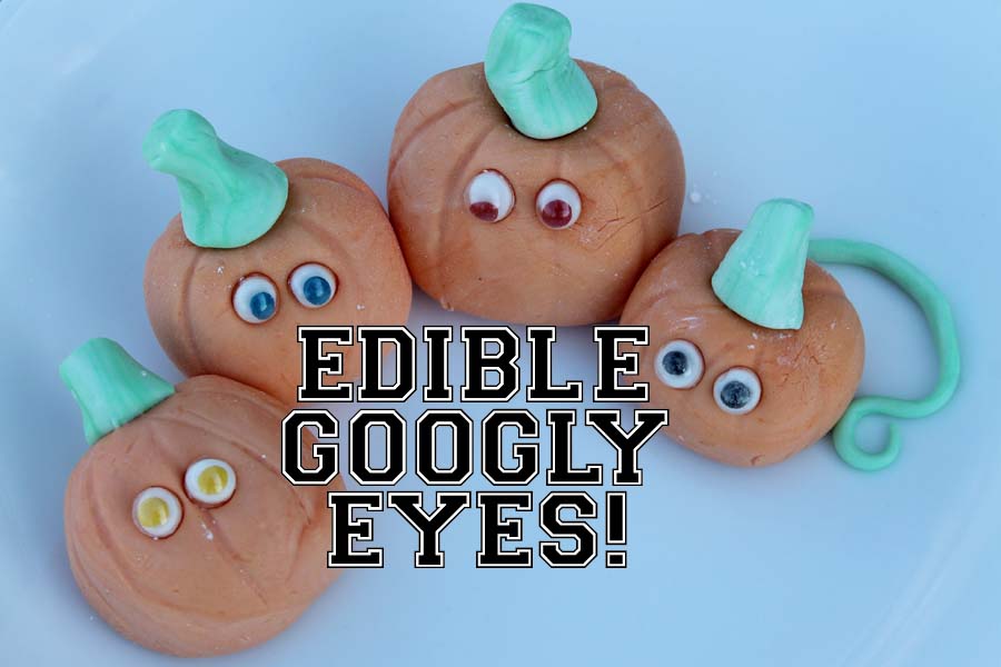 edible googly eyes for marshmallow fondant cakes cupcakes halloween food dessert decorations toppers gelatin caps (1).JPG