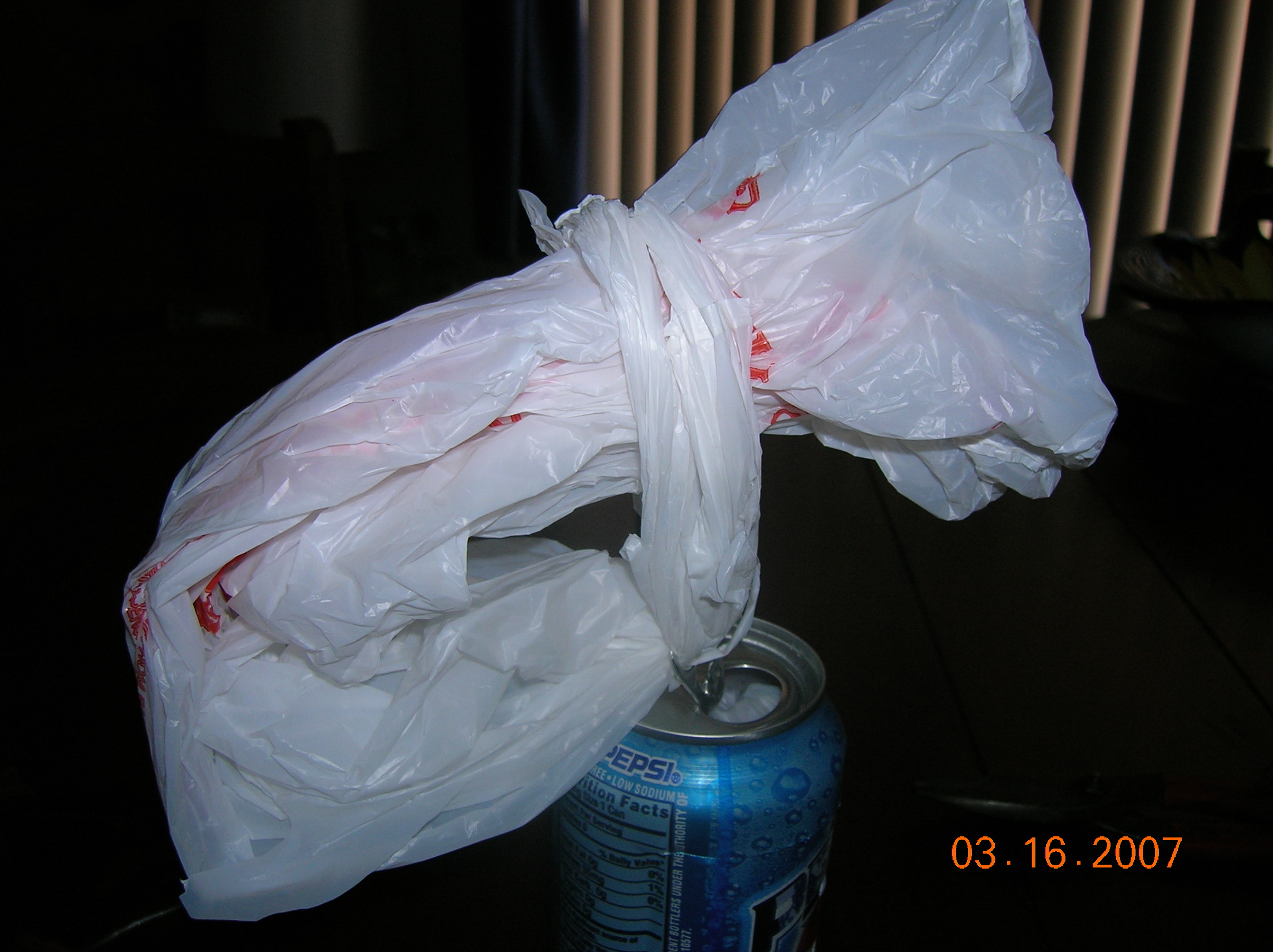 egg drop instructable pics 010.jpg