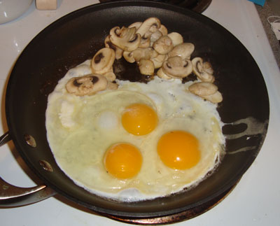 eggsinpan5.jpg