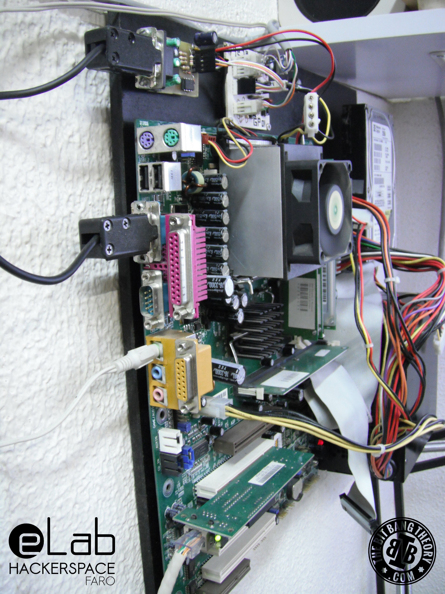 elab hackerspace gsm access control system left side view 2.JPG