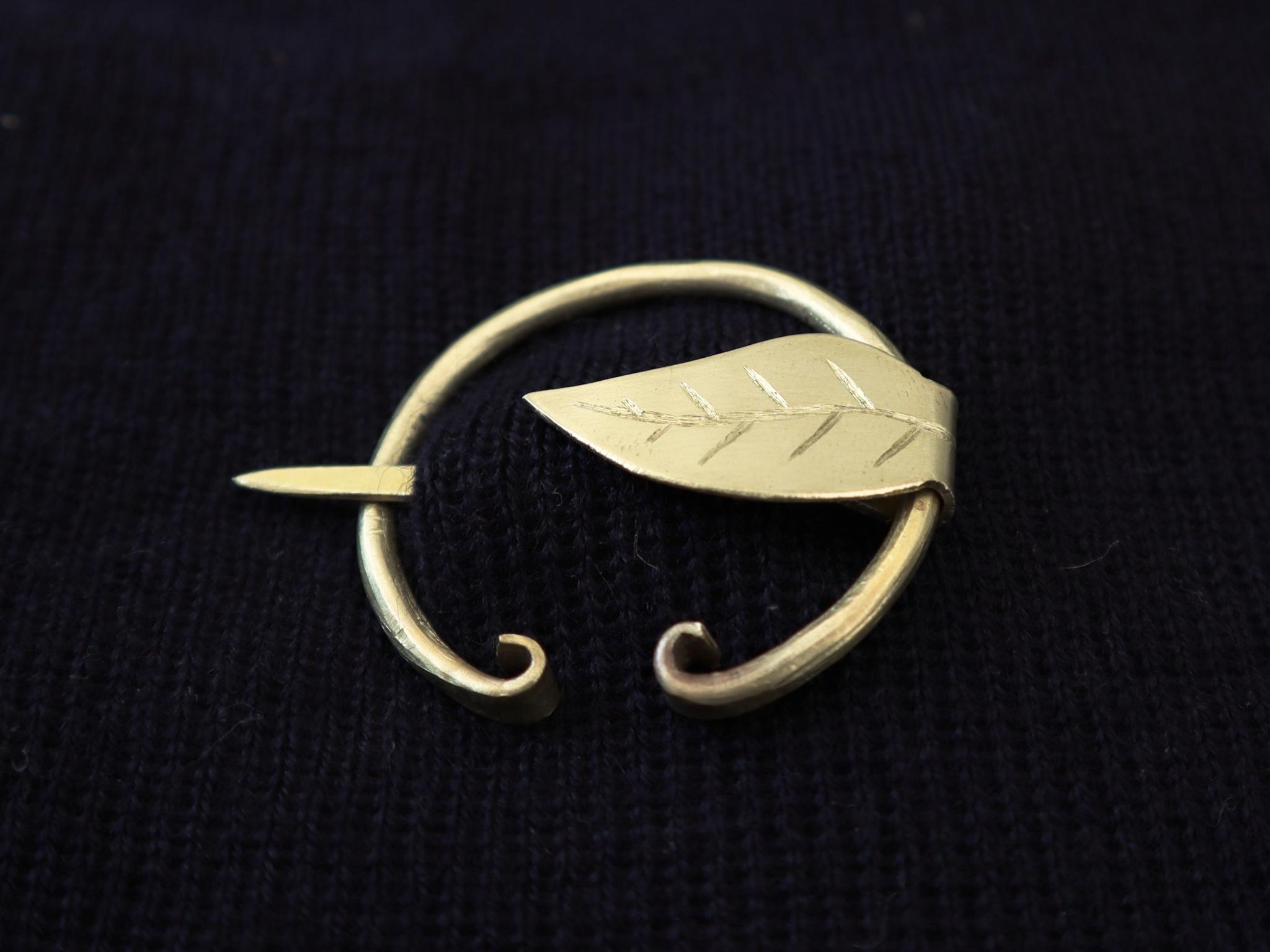 elvenbrooch1.jpg