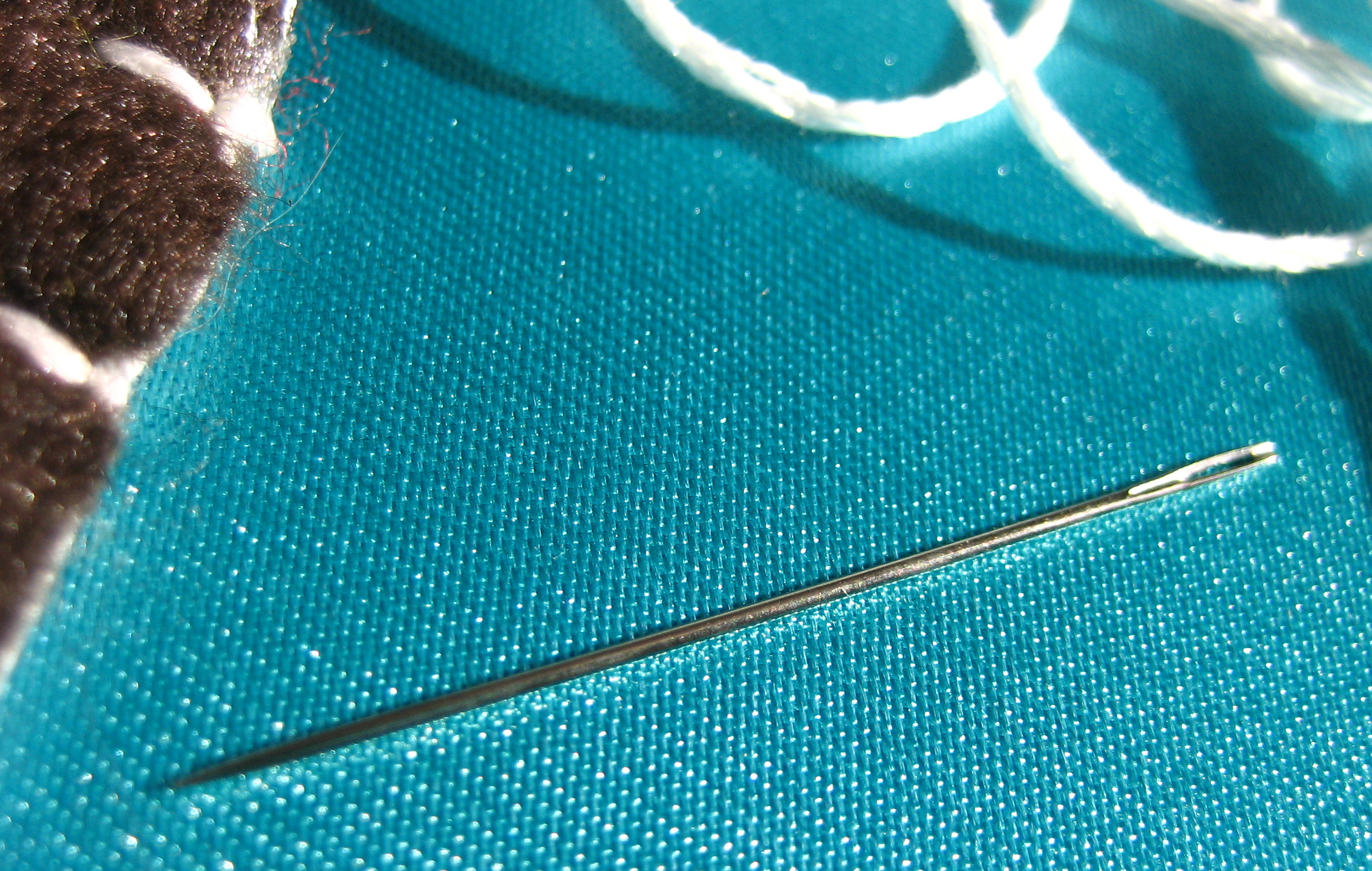 embroideryneedle.jpg