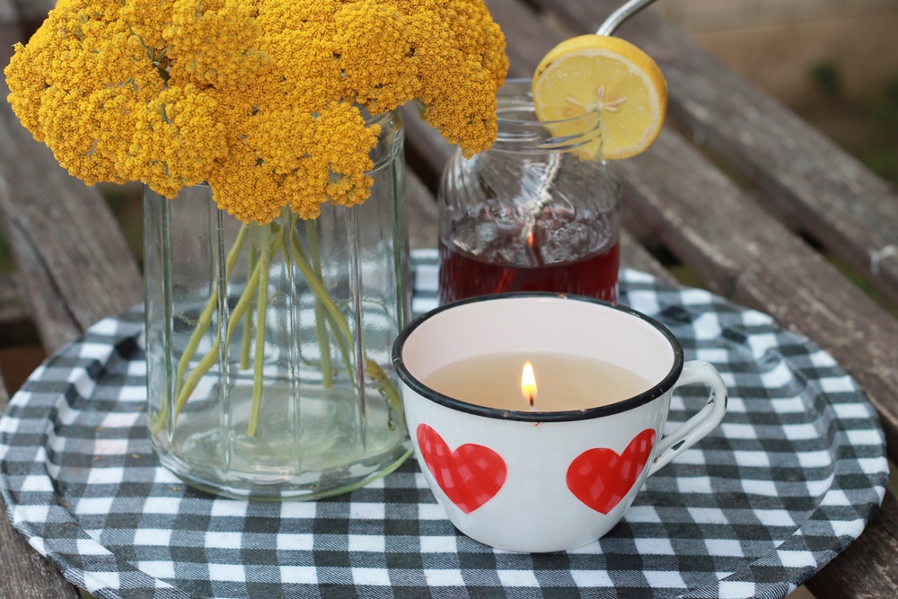 enamel_cup_citronella_candle_4.JPG