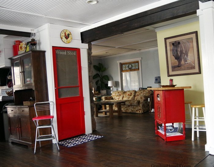 farmhouse-kitchen-red-accents.jpg