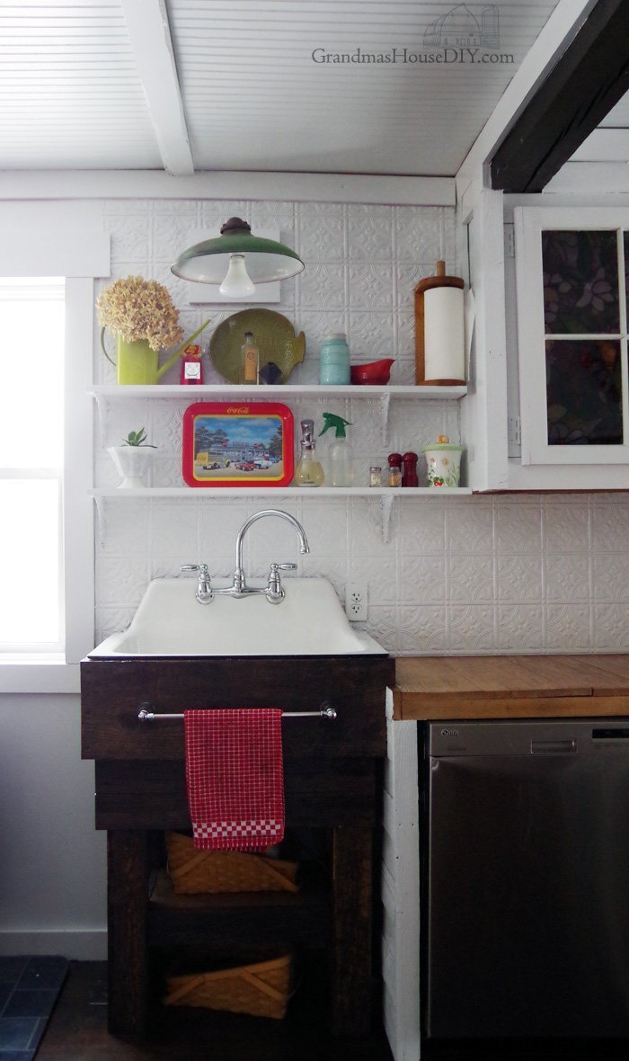 farmhouse-kitchen-red-check.jpg