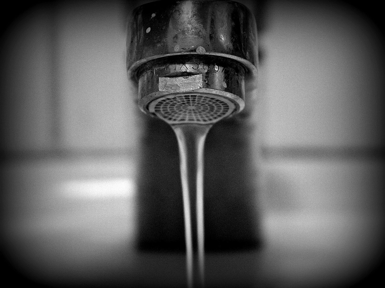 faucet-686958_1280.jpg