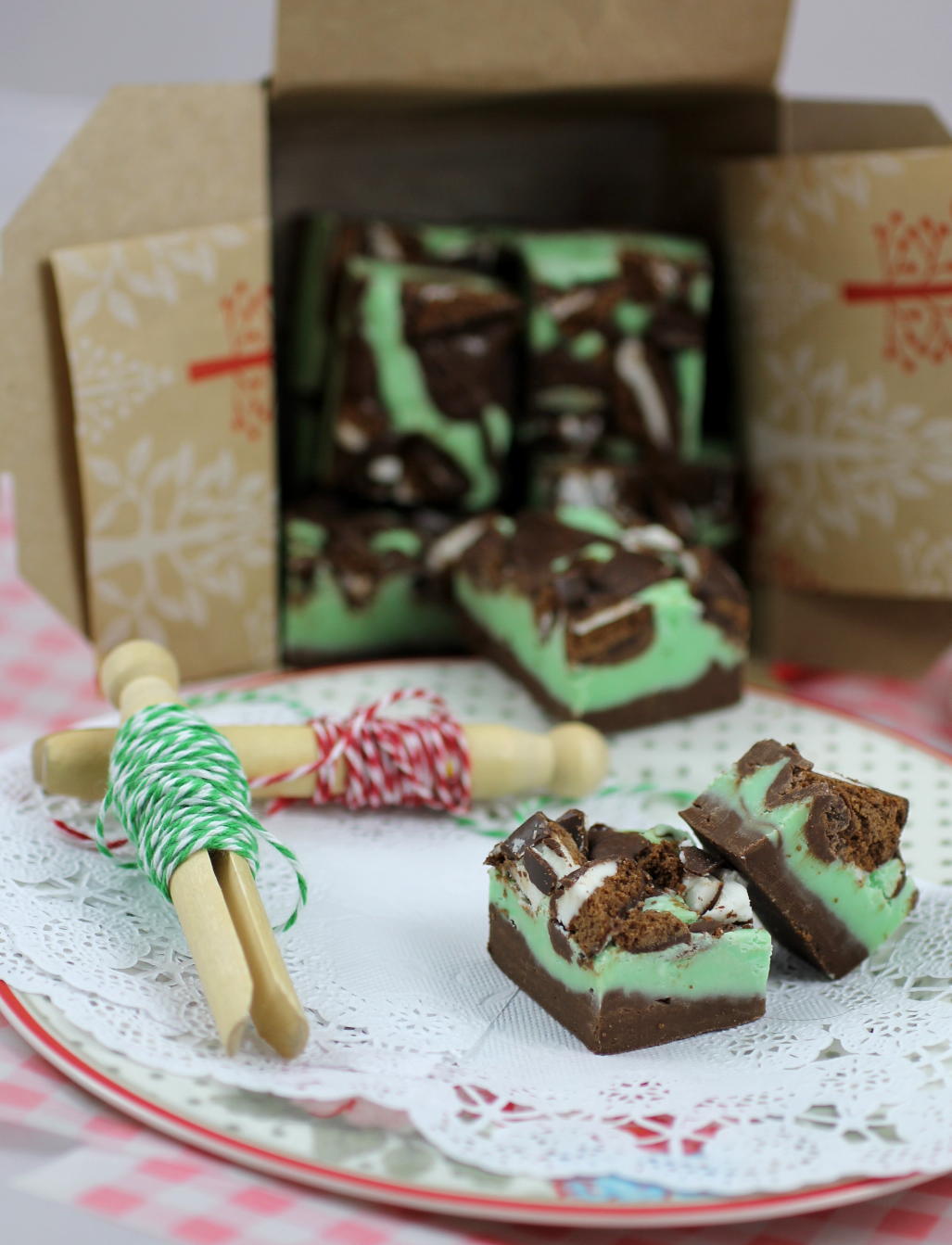 fb peppermint christmas fudge best fudge recipe mint slice biscuit 157.jpg