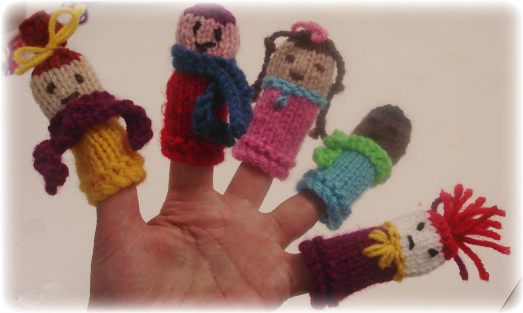 finger puppets2 018.jpg