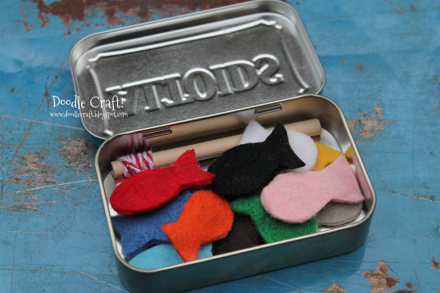 fishing kit for kids in tin.jpg