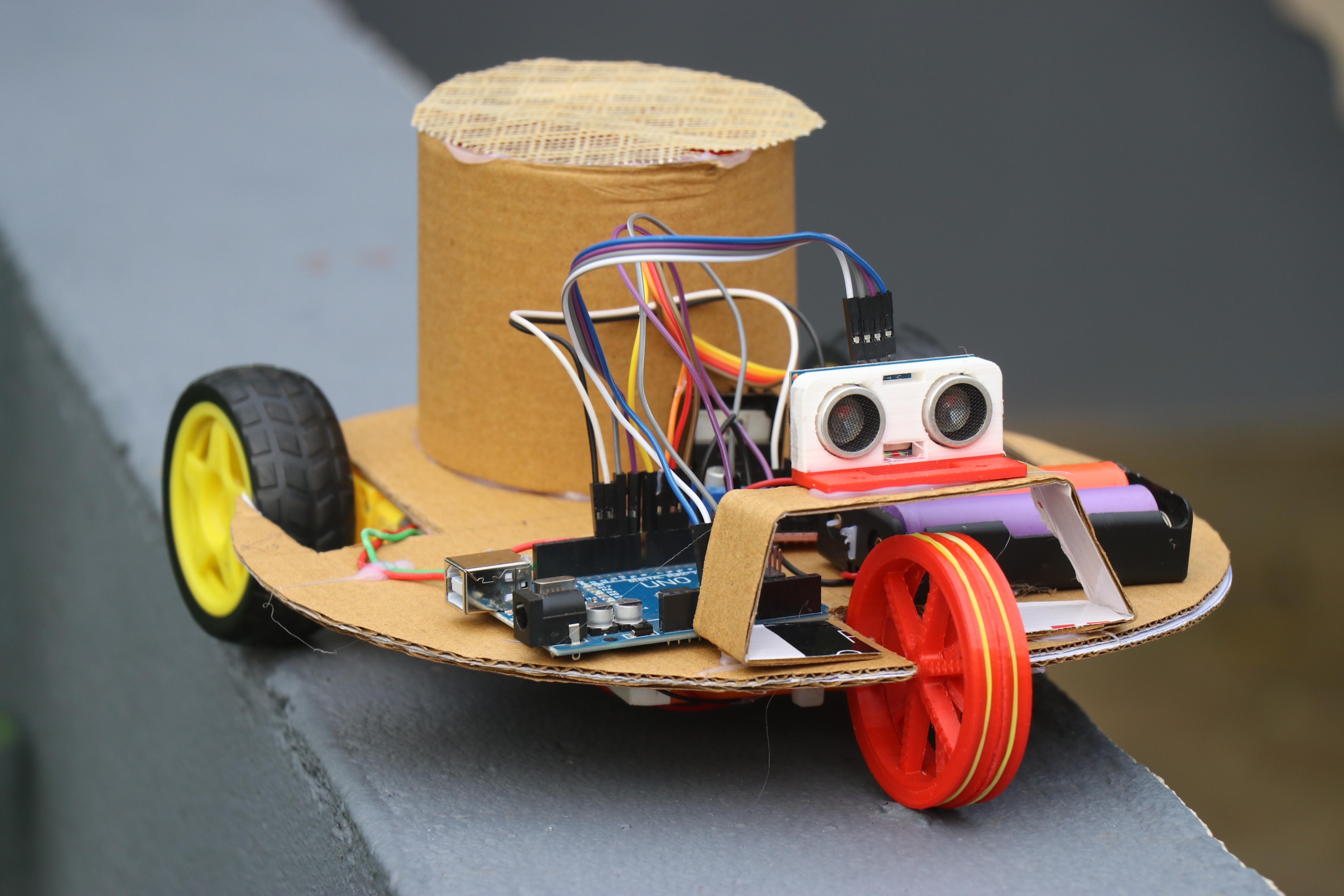 floor arduino robot.JPG