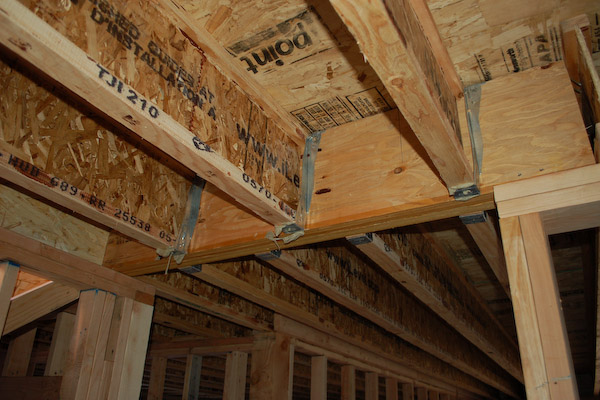 floor-joist-beam-hanger10.jpg