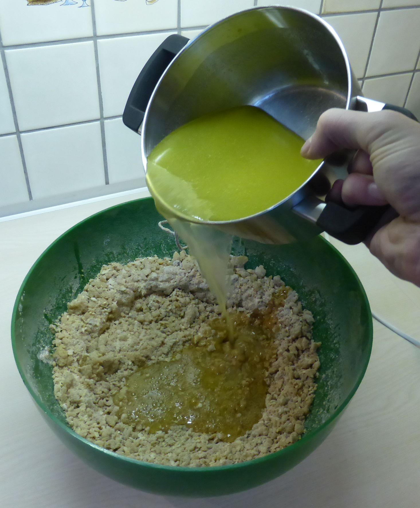 flour-eggs-salt-cinamon-mixed-add-fluid-mixing2.jpg