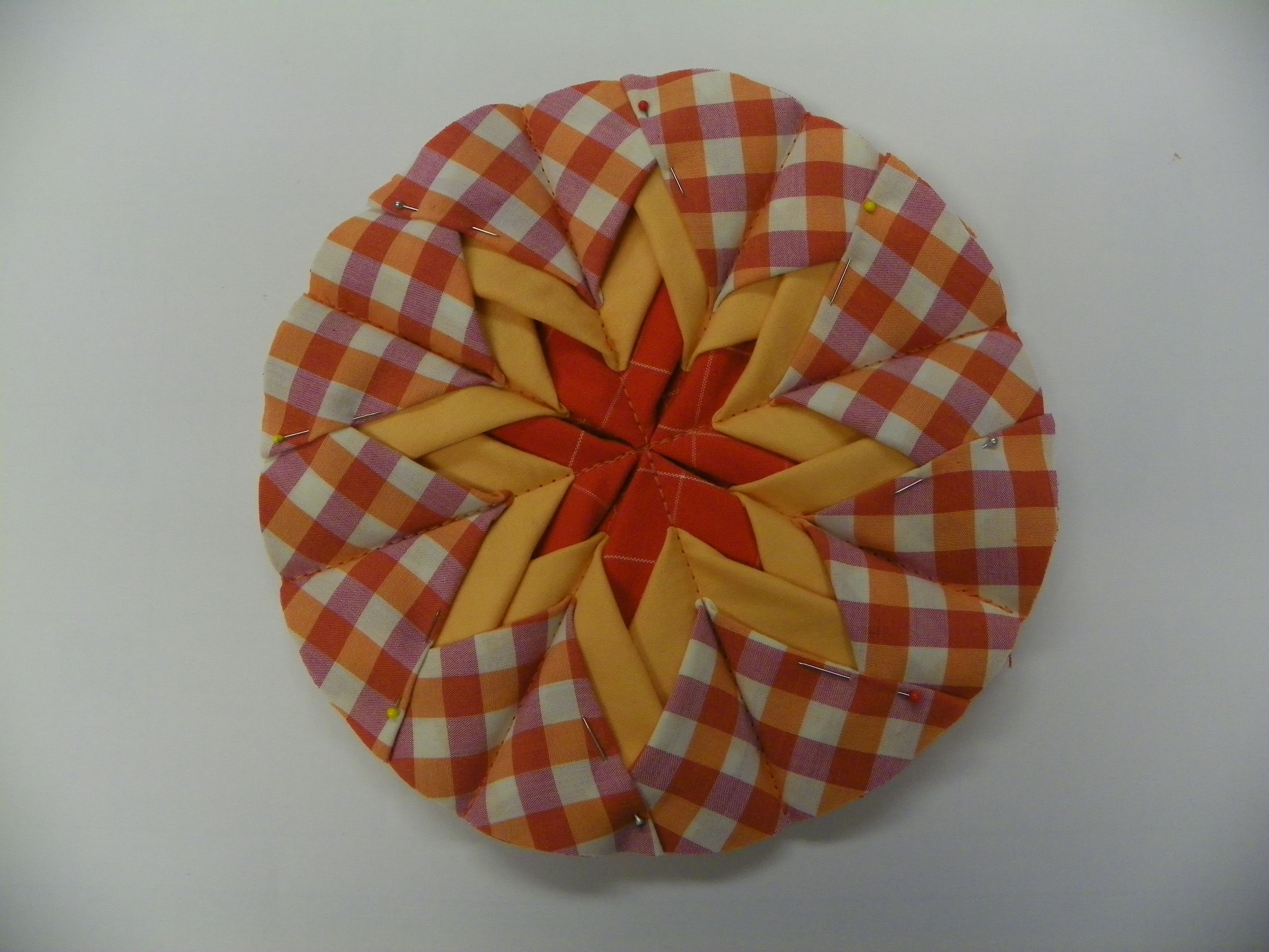 folded fabric pot holder 005.jpg