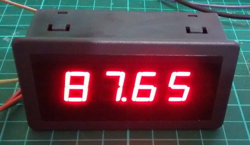 four-digit-seven-segment-display-with-enclosure-from-pmdway-87p65.jpg