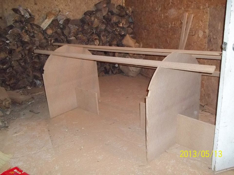 frame set up with 8 foot rails.jpg