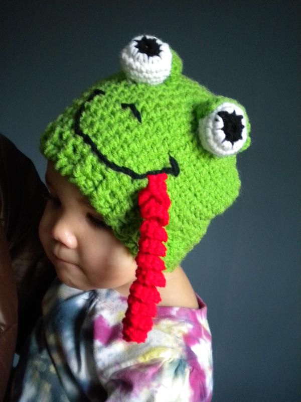 frog hat (39).jpg