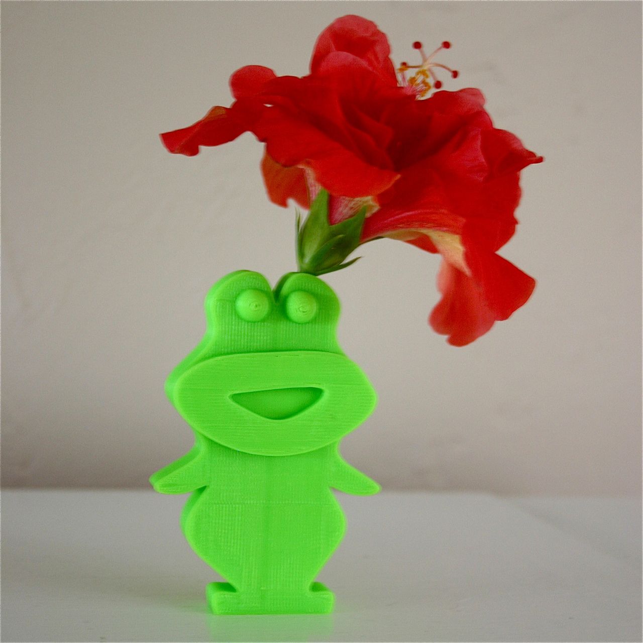 frog vase1.jpg