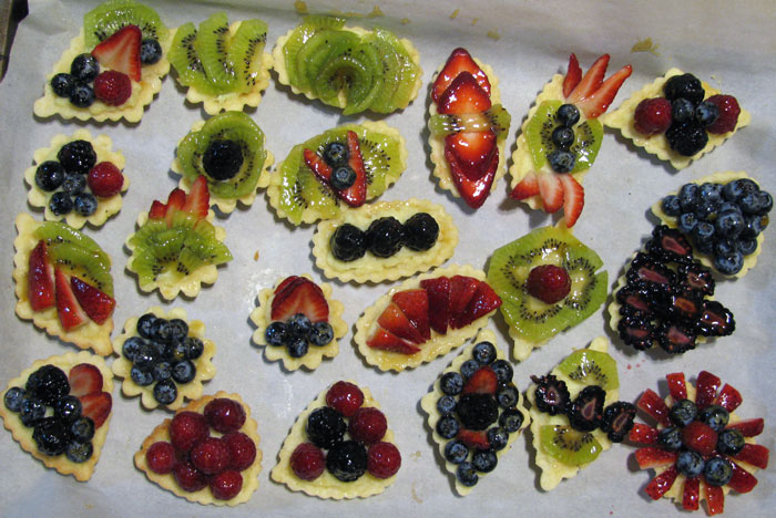 fruit_tartlets06.jpg