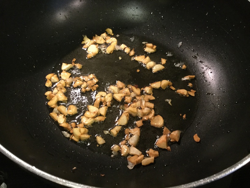 garlic in oil 2.jpg