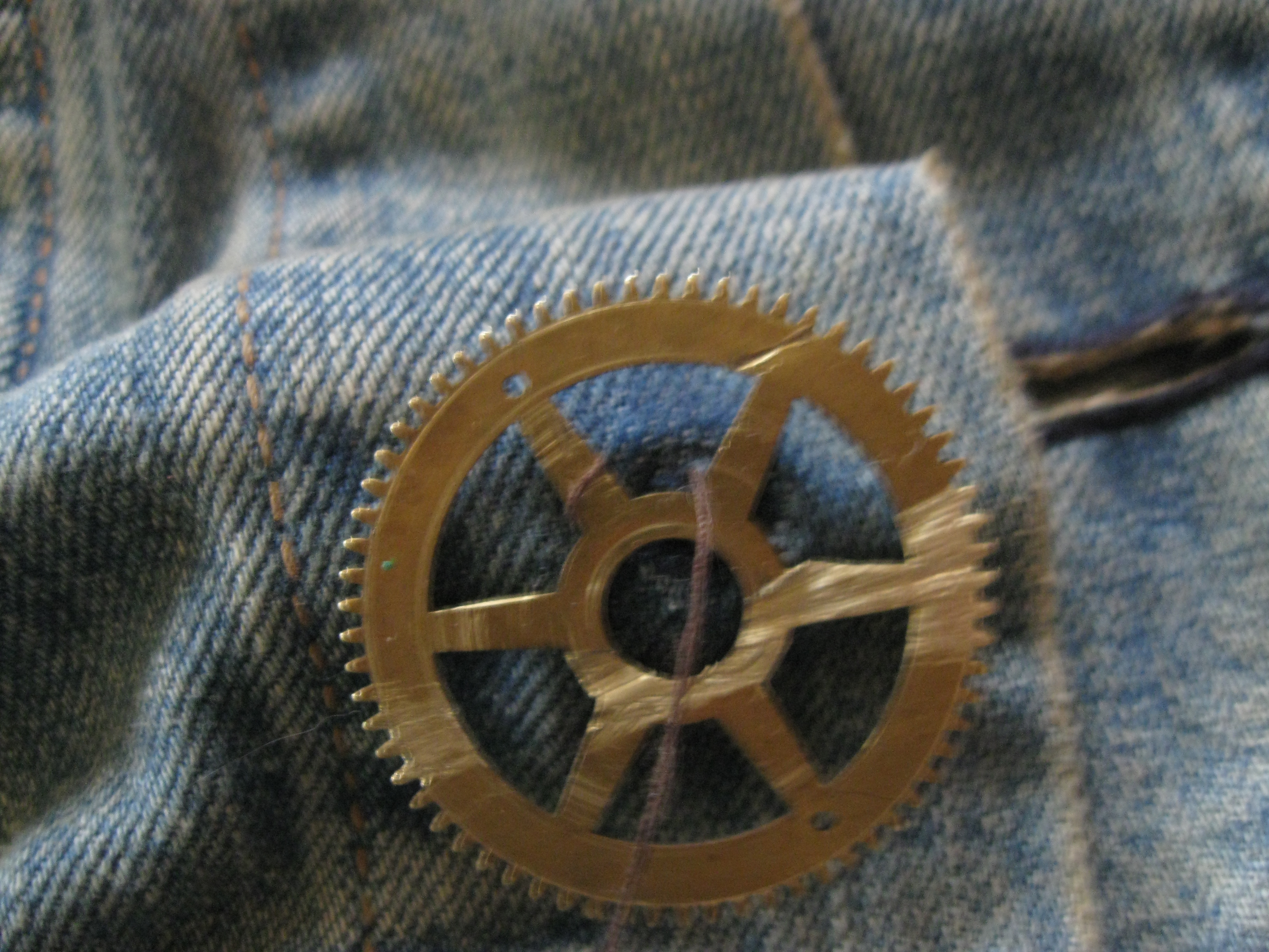 gear buttons 010.JPG