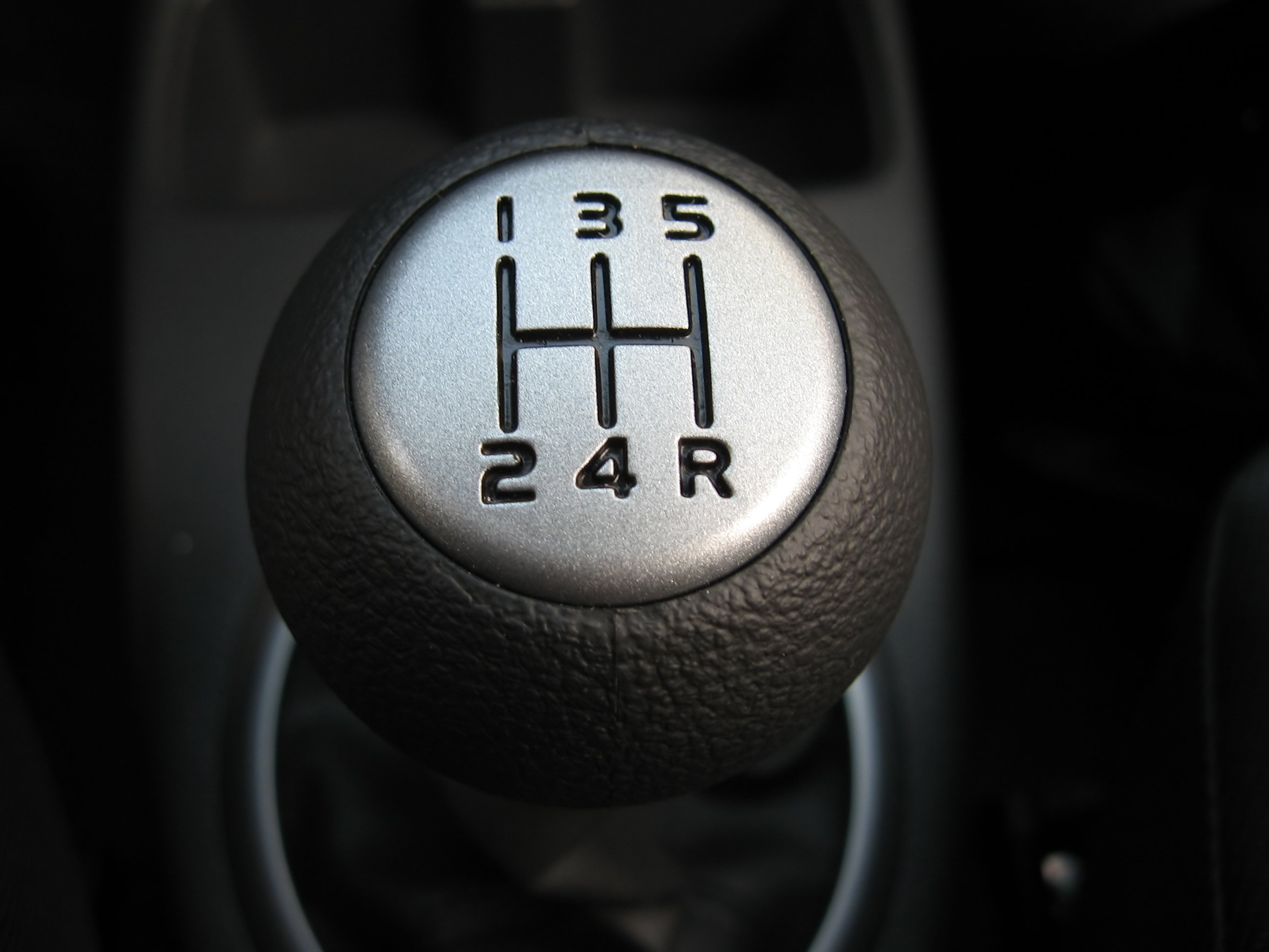 gear-shifter-by-bury-osiol.jpg