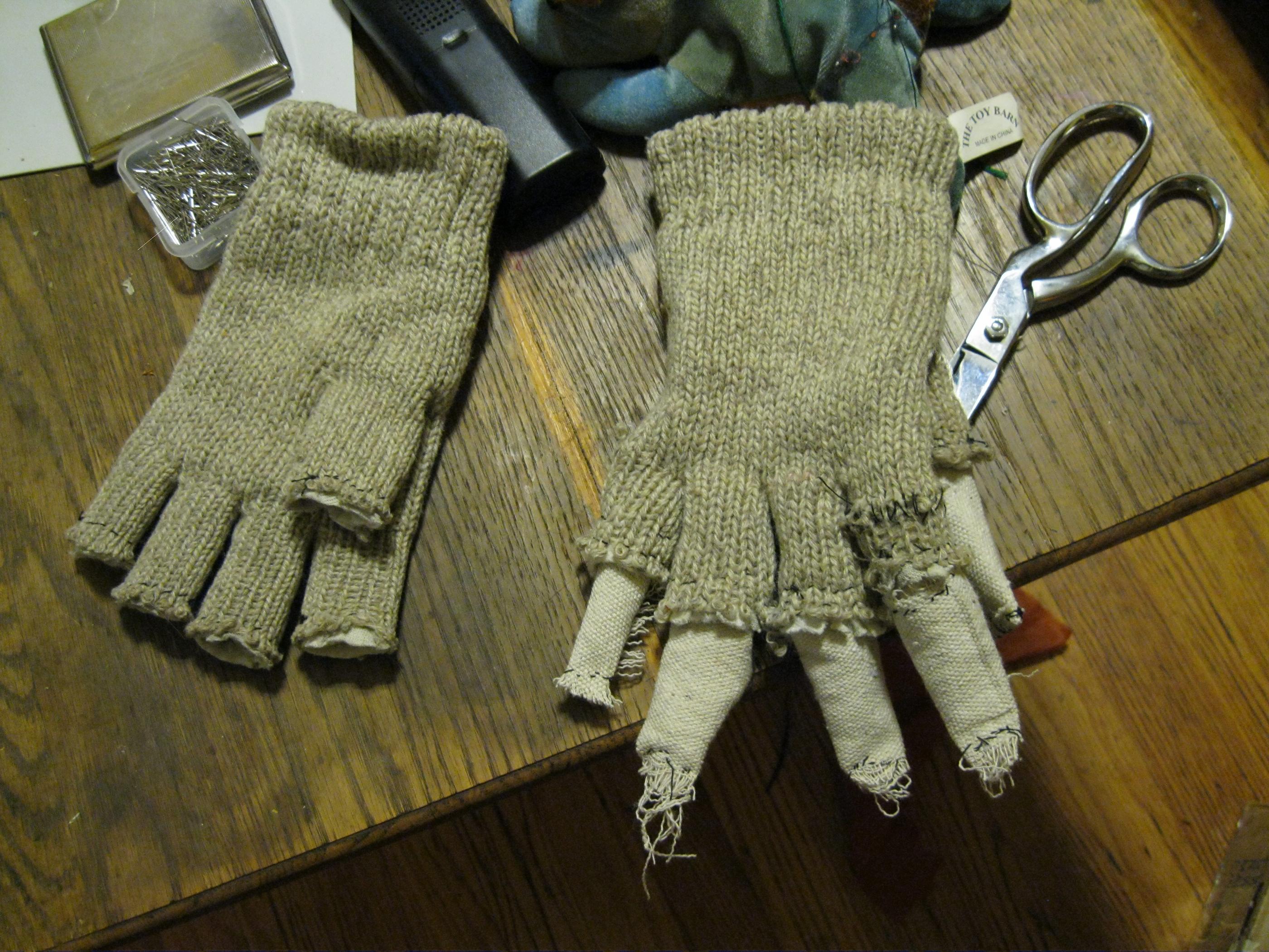 gloves 002.jpg