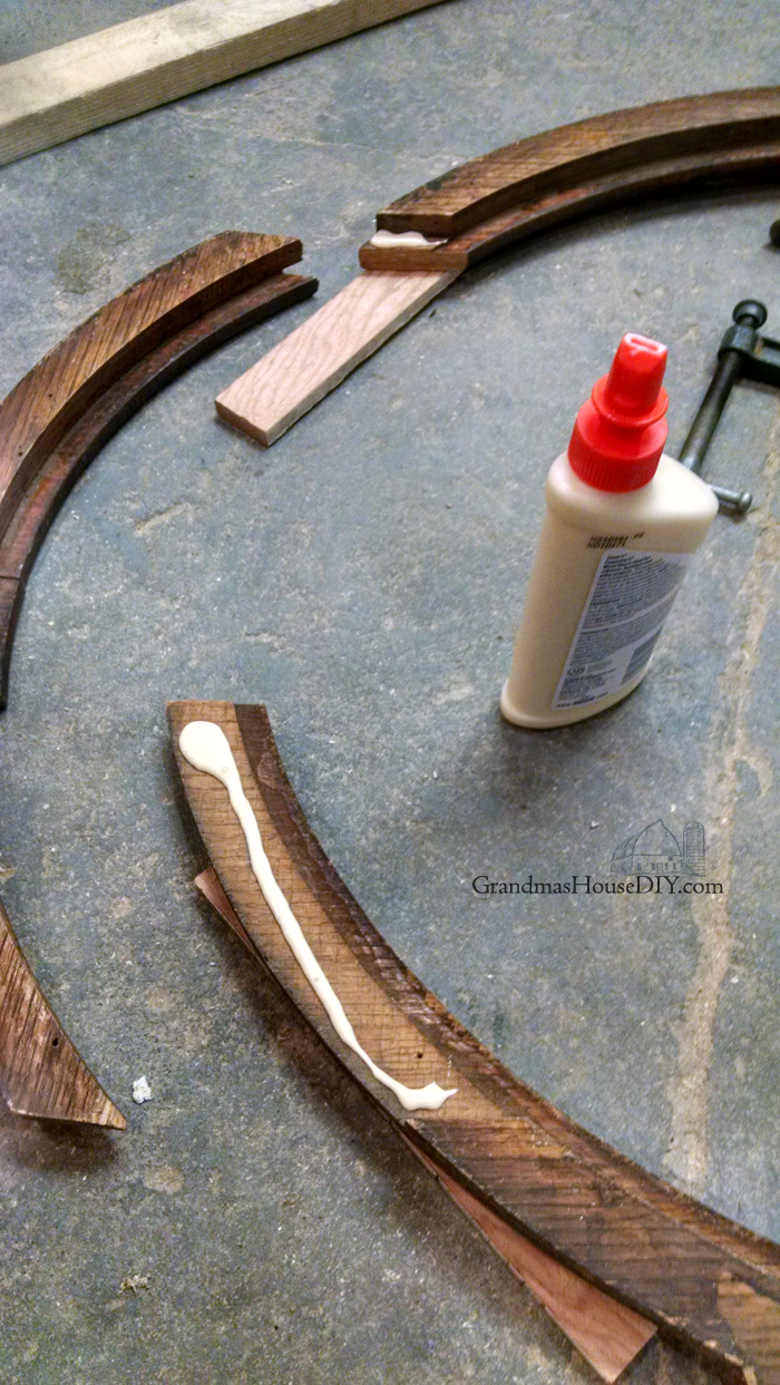 glue-clamps-fix-antique-frame.jpg