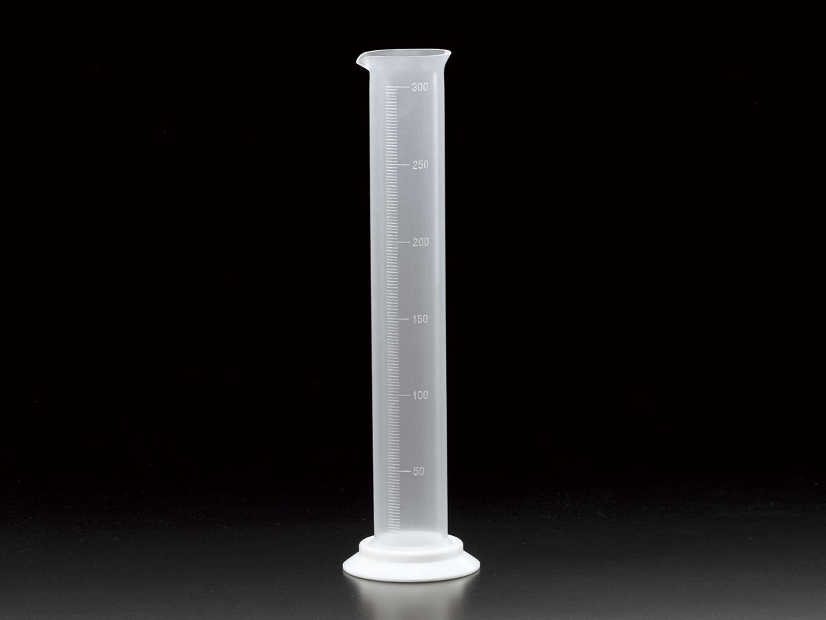 graduated cylinder.jpg