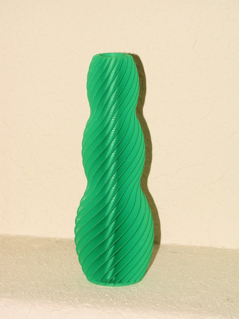 green vase 2.jpg