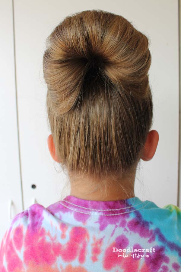 hair hair bow bun top knot easy diy updo lady gaga hairdo (18).JPG