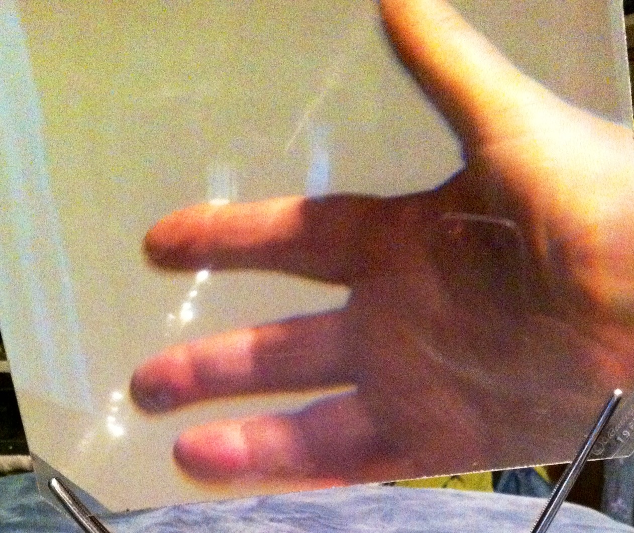 hand Fresnel.jpg