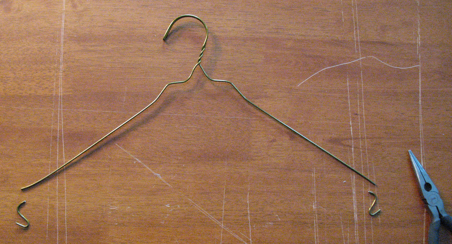 hanger pliers 004.jpg