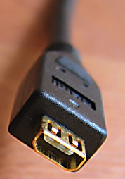 hdmi-micro-female.cable.jpg