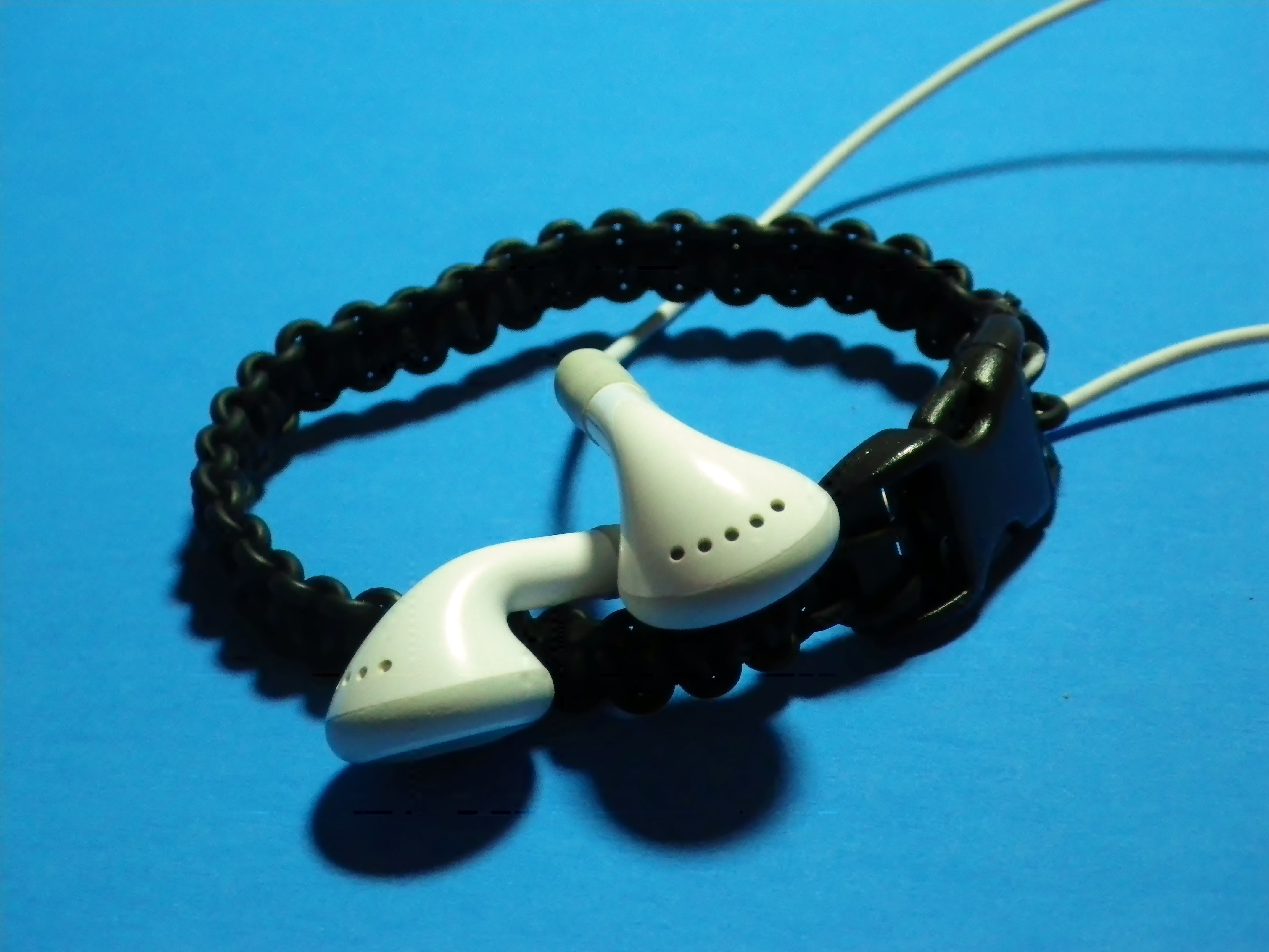 headphone bracelet (20).JPG