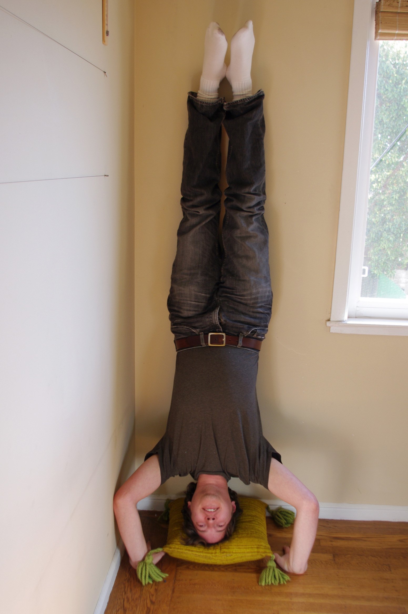 headstand.jpg