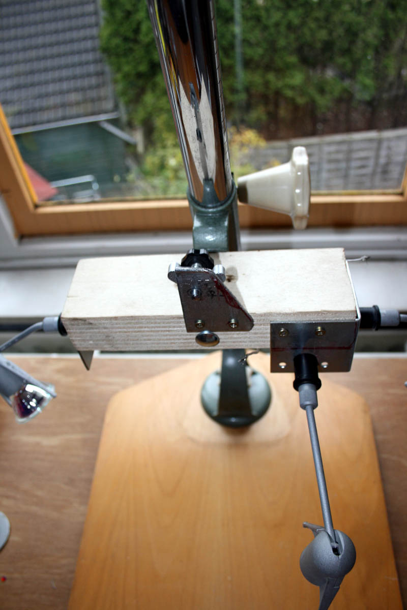 holder2.jpg