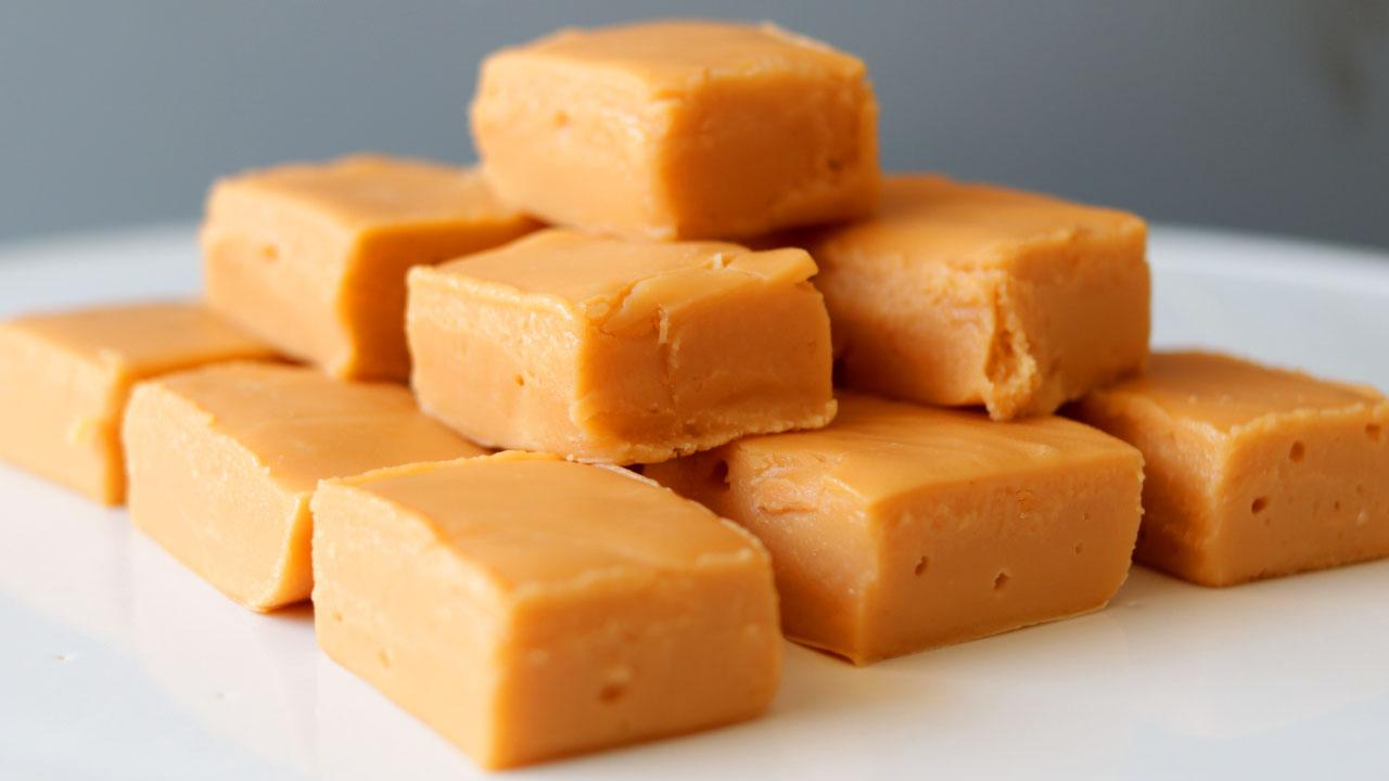 homemade butterscotch fudge only 3 ingredients.jpg