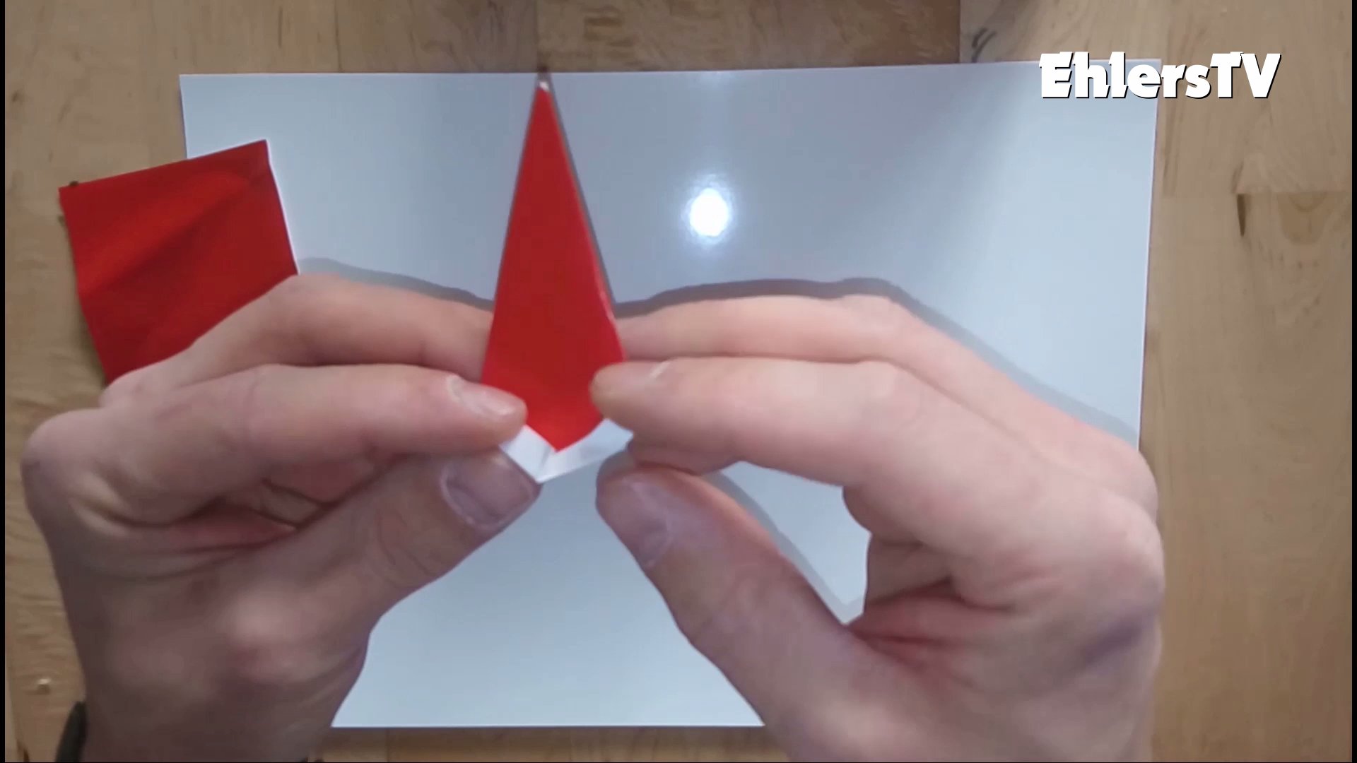 how to fold little santa claus paper origami nikolaus weihnachtsmann aus papier falten anleitung einfach klasse frohe weihnachten weihnachtsgr&uuml;&szlig;e merry christmas-006.jpg