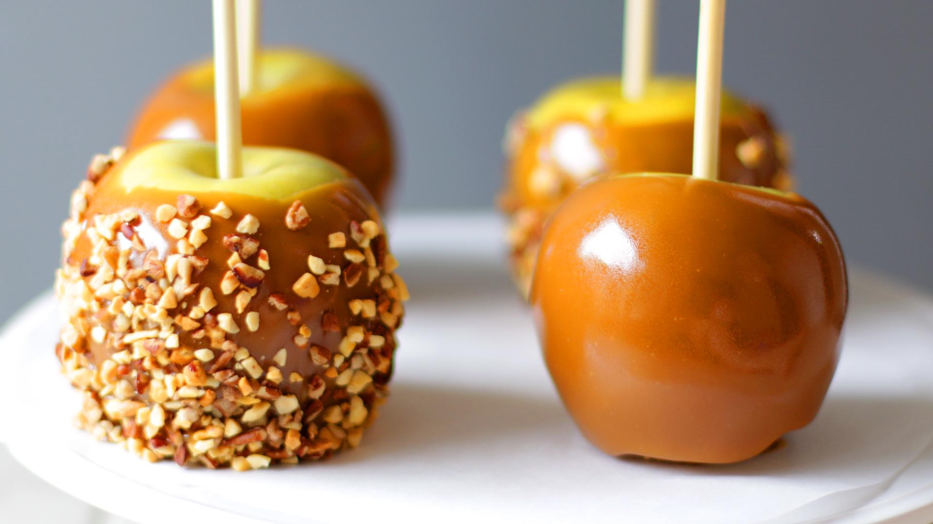 how to make caramel apples easy homemade caramel apple recipe saturated 2.jpg