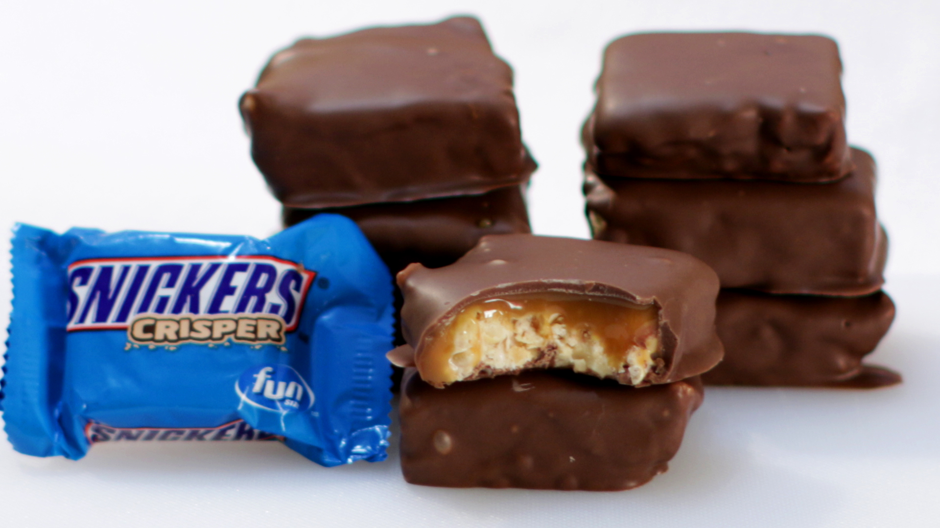 how to make snickers crisper candy bars - video recipe.jpg