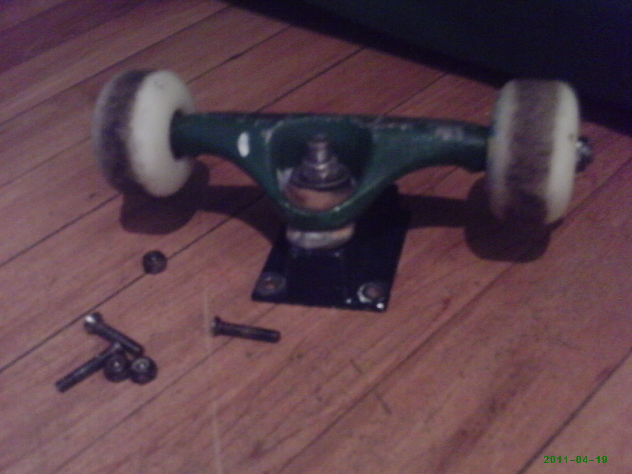 how to oil and put risers on skateboards 024.jpg