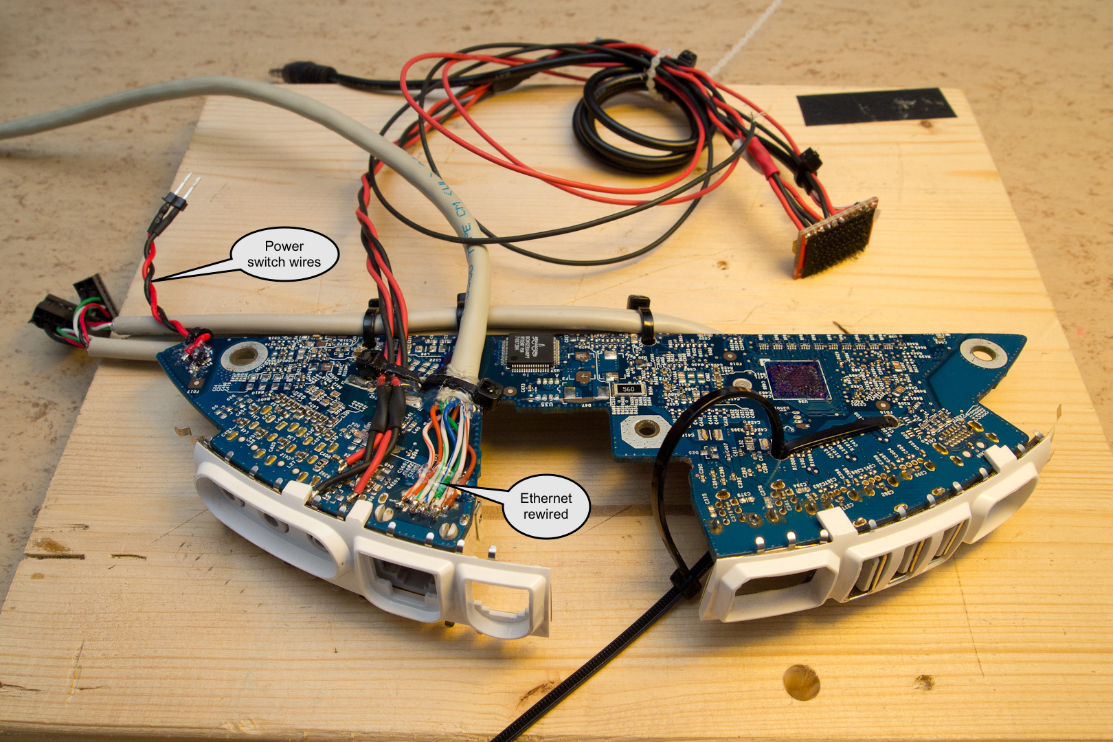 iMac G4 Network rewired.jpg