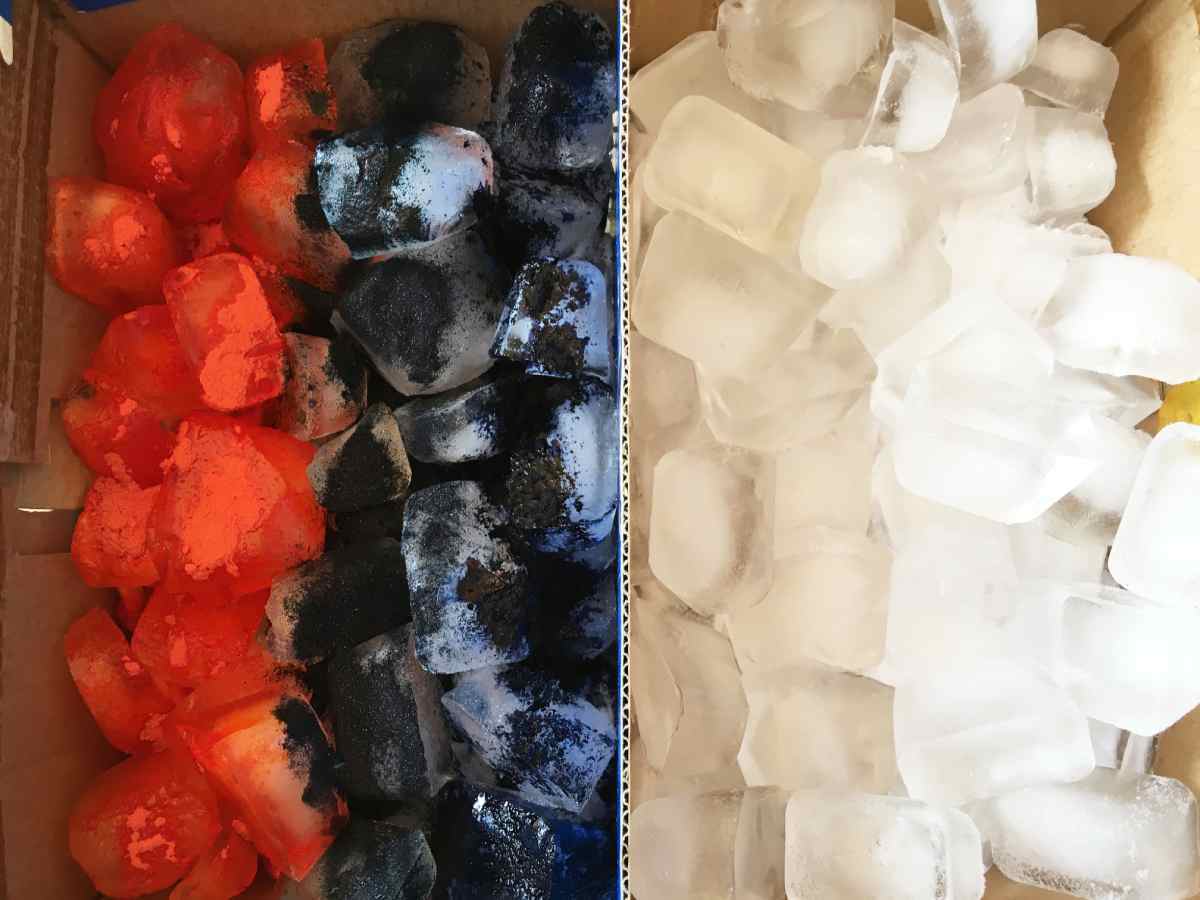 ice dyeing cotton - dyes sprinkled on ice cubes (1).jpg