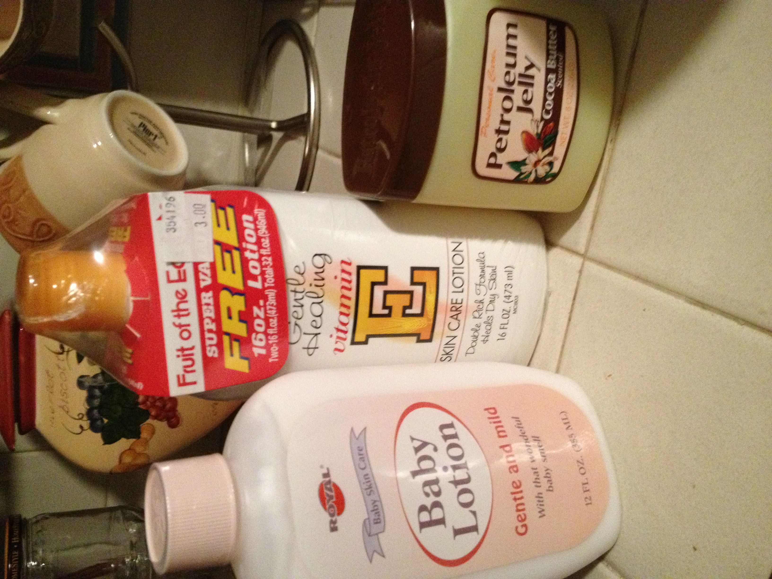 ingrediets for diy lotion.jpg