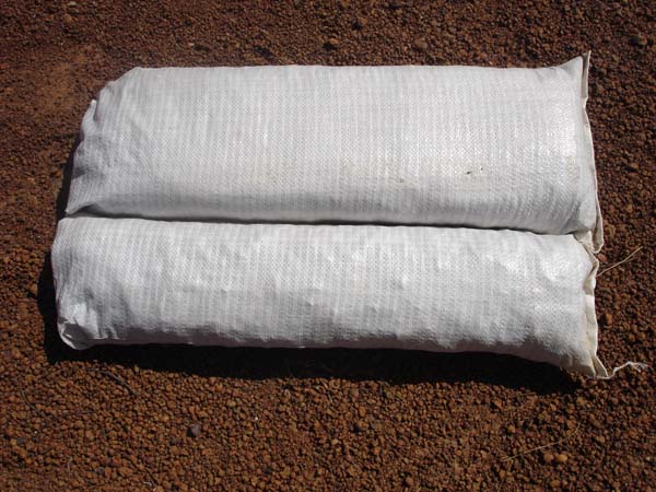 insulated earthbag with seam.JPG