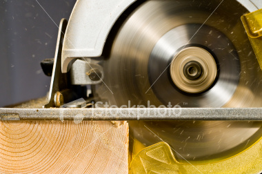 istockphoto_5523118-circular-saw-in-action.jpg