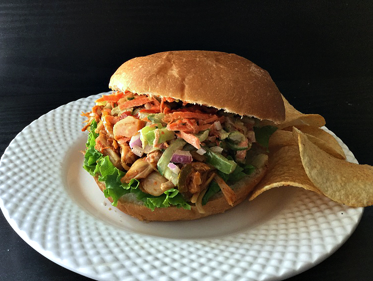 jackfruit burger with zucchini-carrot coleslaw 5a.png