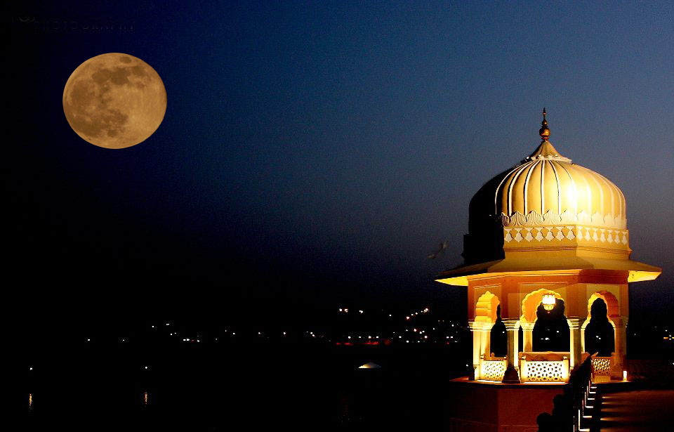 jalmahal-supermoon.jpg